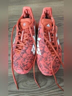 Men Addidas Athletic Shoes Size 9 Like NEW